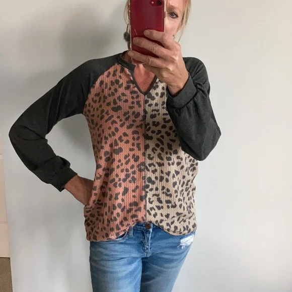 Animal Print, Long Sleeve Top - Picture 2 of 8
